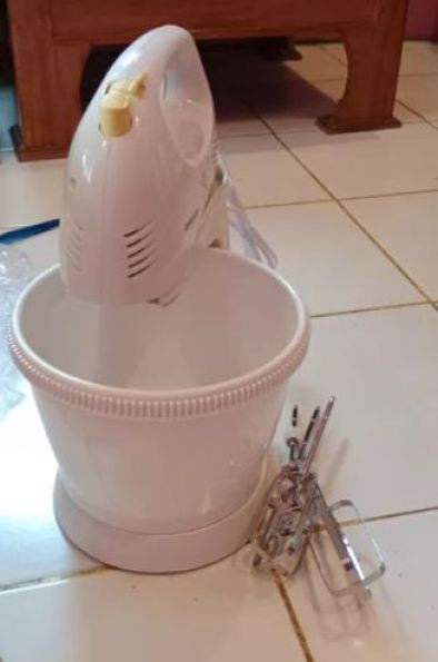 Mixer Kue  Stand Miyako SM‑625 3,5 L 5 Speed Bowl Otomatis